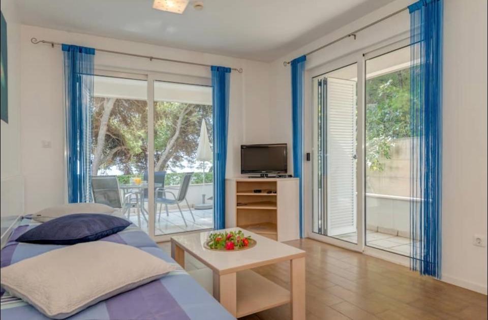 Apartment Promenade Zlatni Rat Bol Exteriör bild