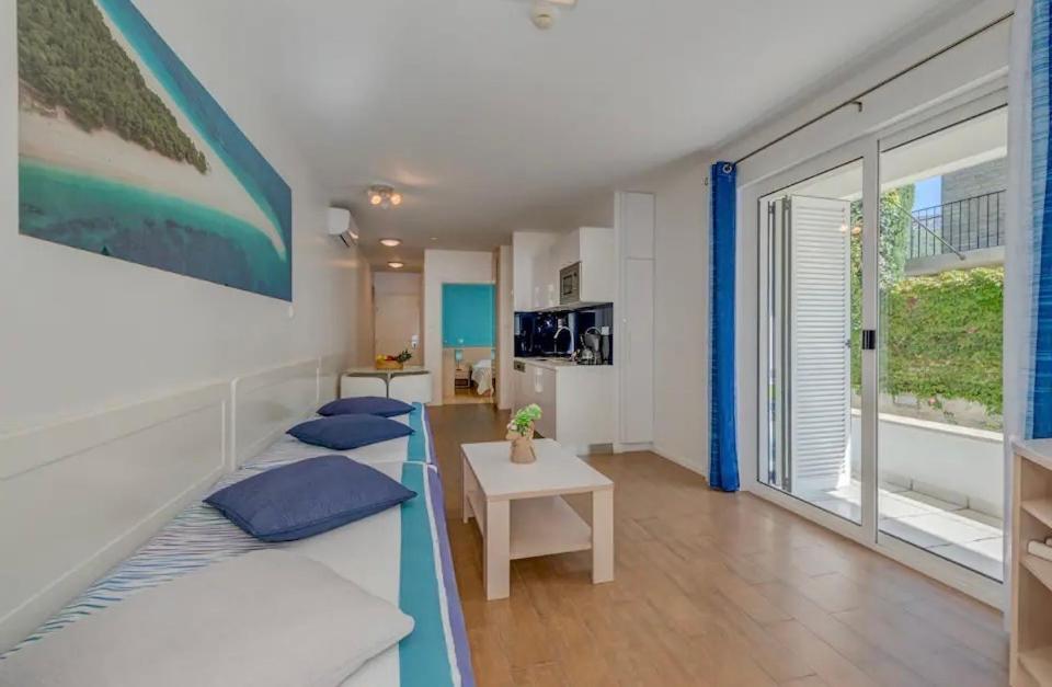 Apartment Promenade Zlatni Rat Bol Exteriör bild