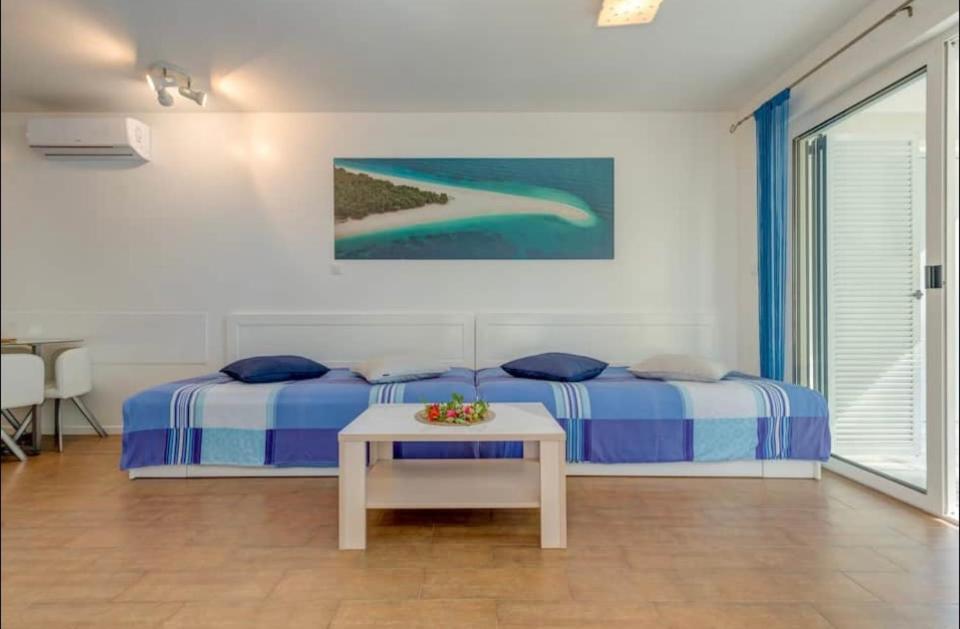Apartment Promenade Zlatni Rat Bol Exteriör bild